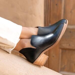 Nisolo Mia Everyday Ankle Bootie Size 8.5